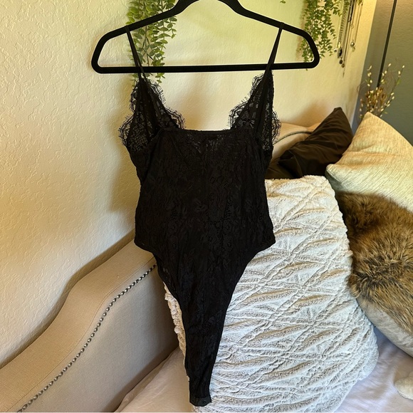 Fashion Nova Sugar Sweet Lace Bodysuit Black - Picture 6 of 7